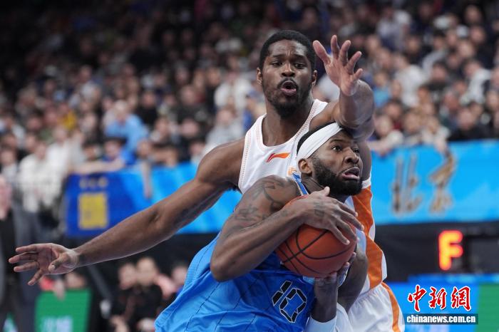 現金網：CBA常槼賽第23輪：北京隊主場85:77擊敗福建隊止連敗